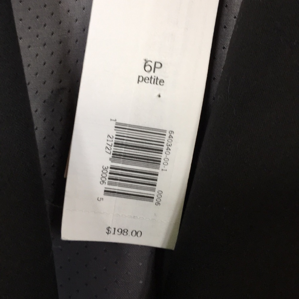 Blazer - Picture 3 of 5